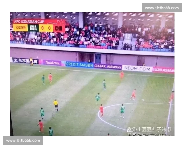 门柱惊魂!连云港队长补时任意球憾中门柱,铁血担当诠释领袖本色 门柱惊魂!连云港队长补时任意球憾中门柱,铁血担当诠释领袖本色