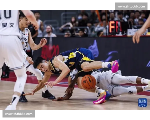 南京同曦主场迎战广东队 强强对决引发全场热议 南京同曦主场迎战广东队 强强对决引发全场热议